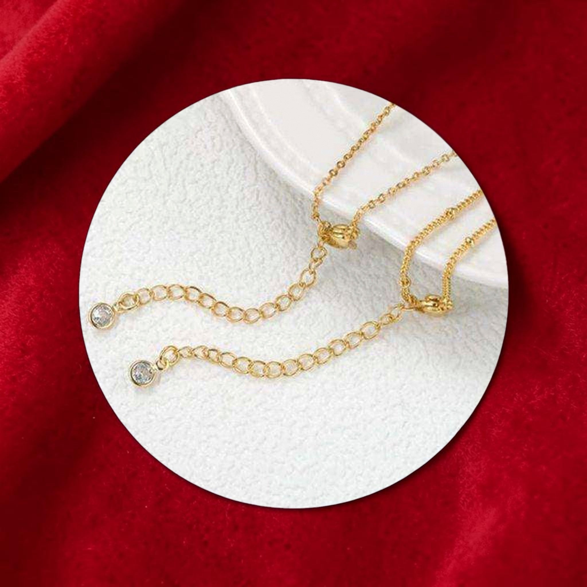 Clasp detail